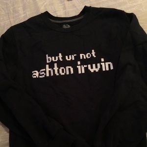 5SOS Ashton Irwin fruit of the loom crew neck
